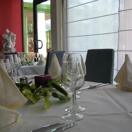 Restaurant Du Parc De La Colombiere דיז'ון