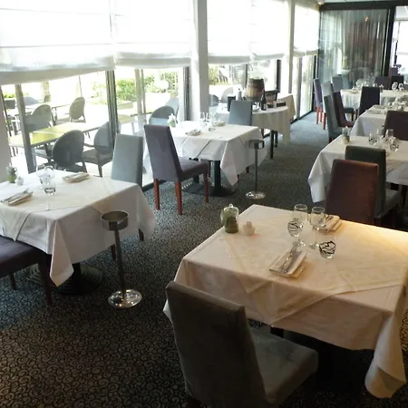 Hotell Restaurant Du Parc De La Colombiere