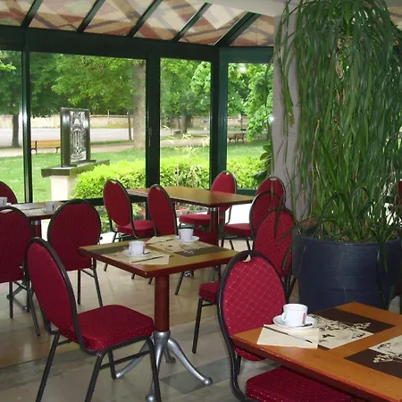 Hotell Restaurant Du Parc De La Colombiere Dijon