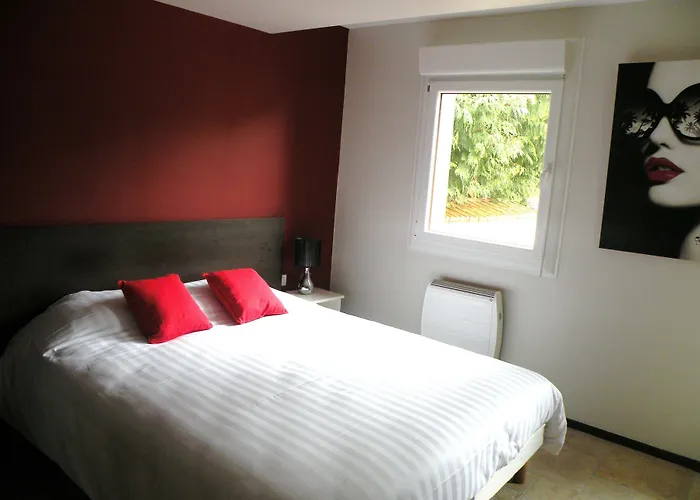 Hotel Restaurant Du Parc De La Colombière