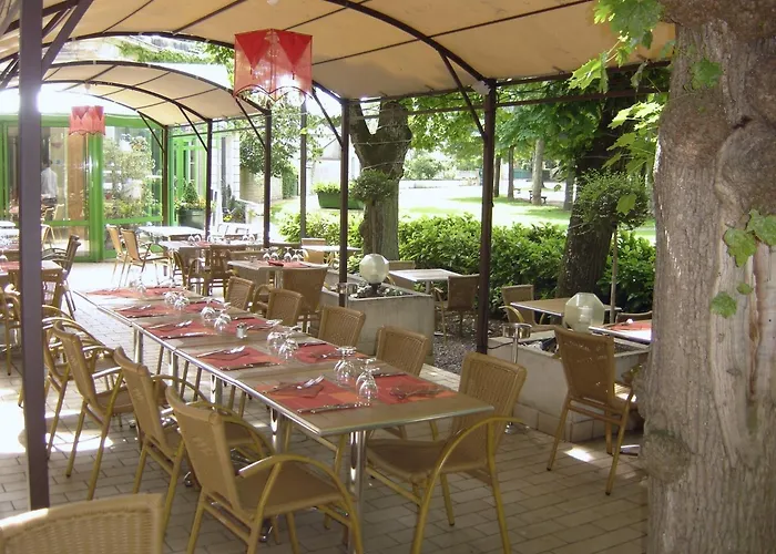 Hotel Restaurant Du Parc De La Colombiere Hotel