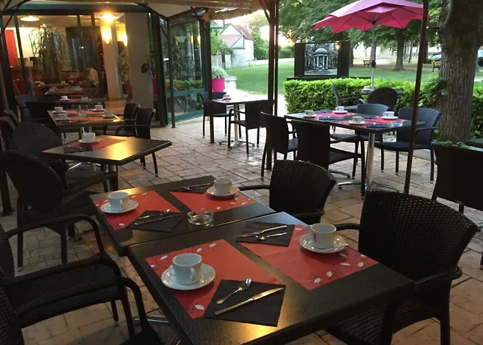 Hotel Restaurant Du Parc De La Colombiere Dijon